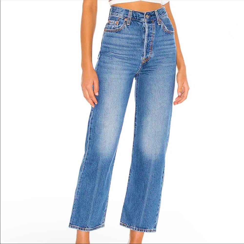 Levi’s Premium Ribcage Straight Ankle Women’s Jeans